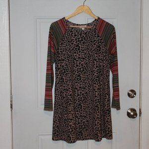 Limited Time Sale: Soft Knit Leopard Long Sleeve Arm Striped Dress Size Small